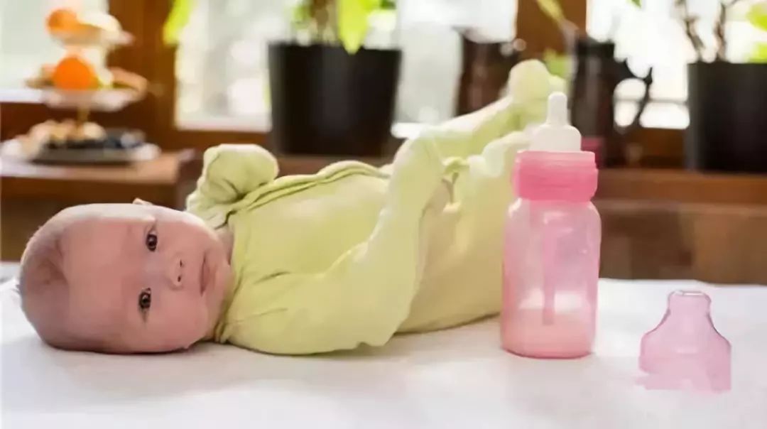 宝宝吃奶后怎样处理
